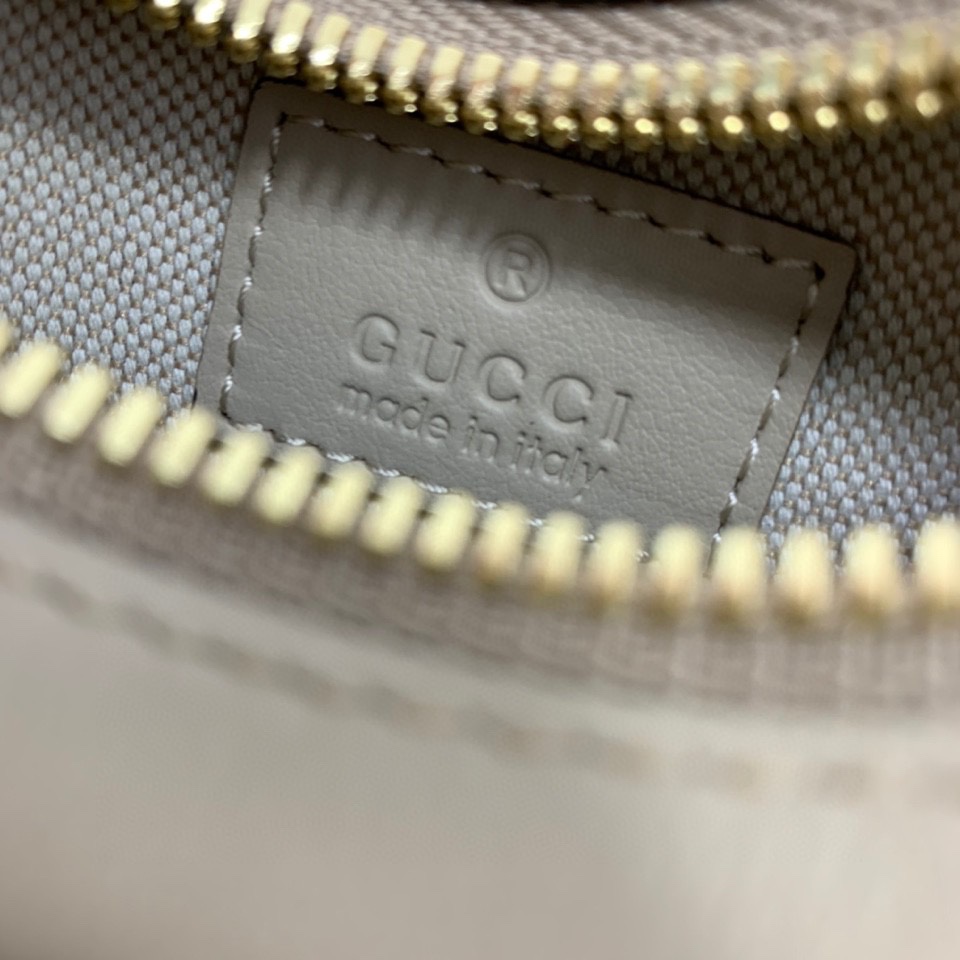 Gucci Hobo Bags